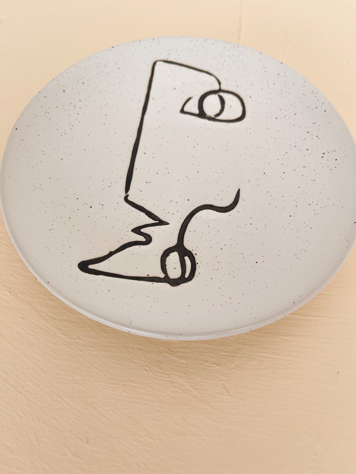 Minimal small plate- Face